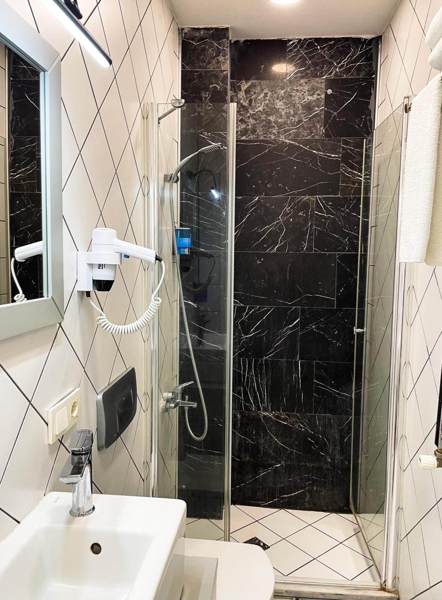 Aparthotel Royal Pera Taksim à Istambul Extérieur photo